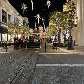 The Grove Christmas Tree Lighting 2026: Your Ultimate Festive Experience