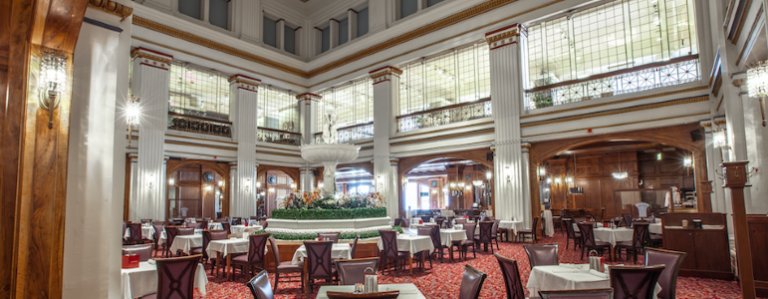 Walnut Room Christmas Reservations 2026: How to Secure Your Spot for the Holiday Magic