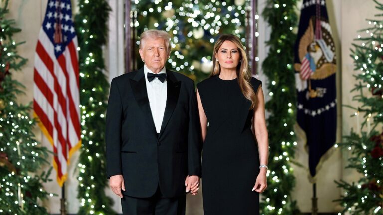 Trump Christmas Photo 2026: What to Know Before It Goes Viral